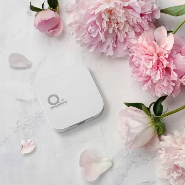 Every heartwarming moment with Mom deserves to be treasured forever. ✨Let the DATO ARES Q4 keep all your precious memories safe and sound. 💖#mothersday  #PortableSSD  #gift  #magsafe #iphone17promax  #prores #Datotek
