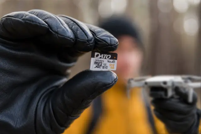 To infinity and beyond.🚀Let the DATO Lightning microSD Card take you soaring through the skies with unparalleled, buttery-smooth performance. Whether you're weaving through neon-lit city streets or chasing the golden-hour glow, its powerful V60 performance captures every moment in stunning 4K.⚡ #Lightning #microSDXC #drone #Creator #photographer #videocreator #UHSII #V60 #Datotek