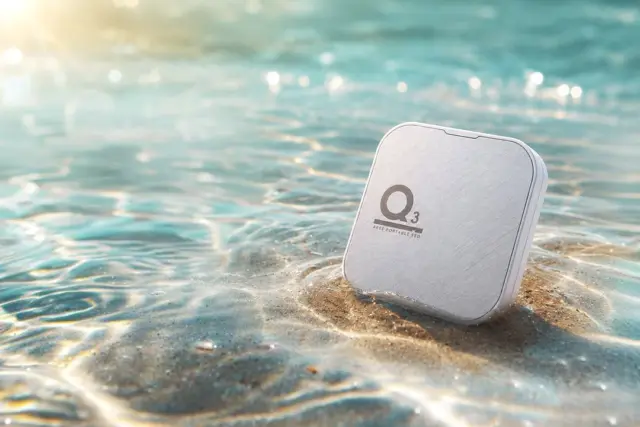 陽光、波光粼粼的海浪，還有你最愛的精彩內容，隨時隨地享受。 🌊✨ARES Q3 便攜式 MagSafe SSD——你夏日冒險的時尚小巧的收納伴侶。輕鬆吸附，輕裝出行，無論去往何處，都能攜帶你的照片、影片、遊戲和文件。 💾⚠️ARES Q3 不防水防塵。請避免接觸沙子、水濺、海水和海洋。盡情享受海灘美景，但別讓你的 SSD 遠離陸地！ 😉#ARESQ3 #PortableSSD #MagSafeSSD #ExternalSSD #PortableStorage #Datotek
