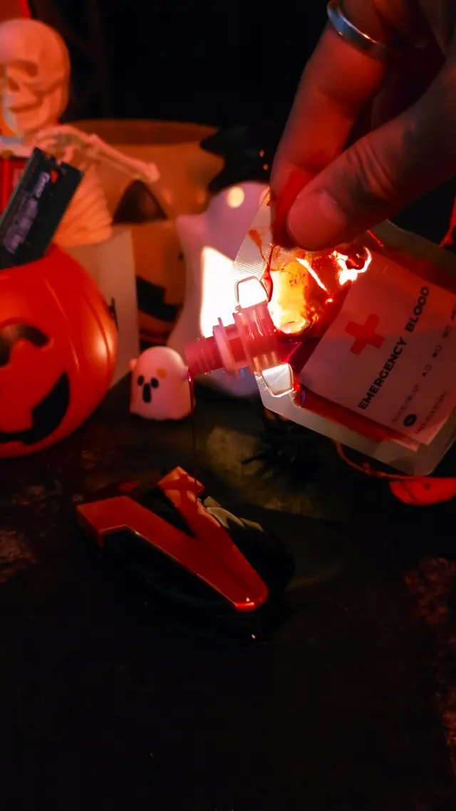 🎃Welcome to our Halloween costume party!🥸

Check out our Amber Shield all dressed up for Halloween!
With its IP67 waterproof and dustproof rating, it keeps running strong even when covered in blood!🩸

Happy Halloween, everyone!🎃👻

#ssd #HappyHalloween #PortableSSD #Datotek