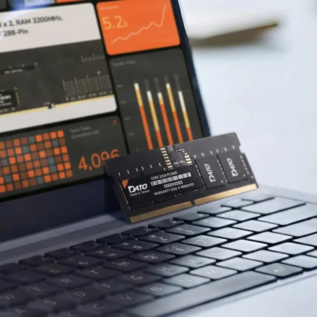 Don’t let your memory be the ultimate noob teammate dragging your laptop down. 🥹Make the DATO DDR5 SODIMM 5600MHz 32GB Kit (16GBx2) your new carry teammate and take performance to the next level.⏫️Faster speeds, smoother multitasking, and no more lag when it matters. 😉#DDR5 #SODIMM #AI #Gaming #PCUpgrade #Laptopbuilding #Datotek