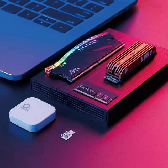 From Desktop to Pocket: Your Digital Life, Fully Covered. Whether you’re a content creator demanding peak performance or a mobile professional seeking reliability, we have the perfect solution for you. 👇 Comment below: Which upgrade does your setup need the most right now? #SSD #gaming #pcbuilding #camera #dram #portablessd #microsd #photographer #ipohone16 #iphone17pro #datotek