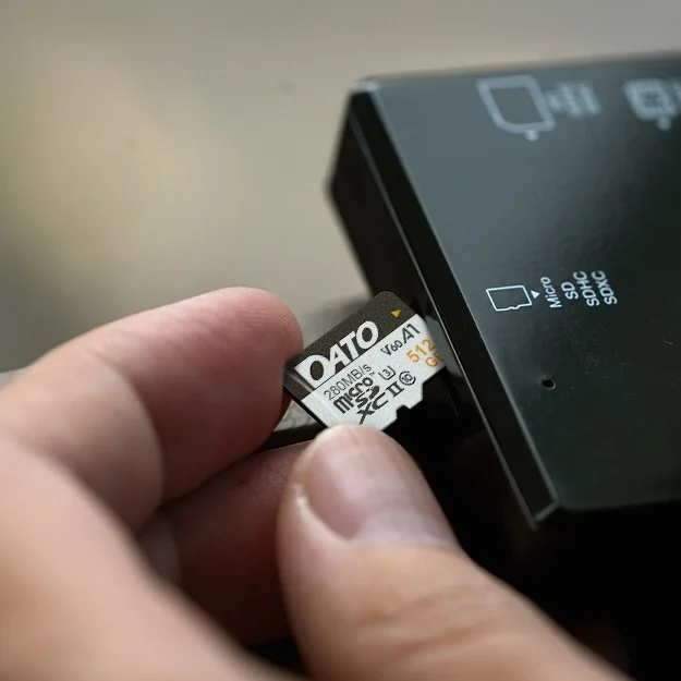 Every professional photographer needs a reliable V60 memory card. 

With blazing speeds of up to 280MB/s read and 180MB/s write, it captures 4K video without lag and cuts down load times in portable gaming. Whether you’re recording high-resolution footage for hours or accessing large game files in seconds, this card delivers dependable performance. Built for professional cameras and portable gaming devices, it supports UHS-II while remaining compatible with UHS-I. Plus, its A1 rating ensures faster app launches and smoother everyday use.

👉 Upgrade your creative and gaming experience today with a trusted V60 memory card!

#Datotek #microsdcard #dronephotography #4kvideo #v60memorycard