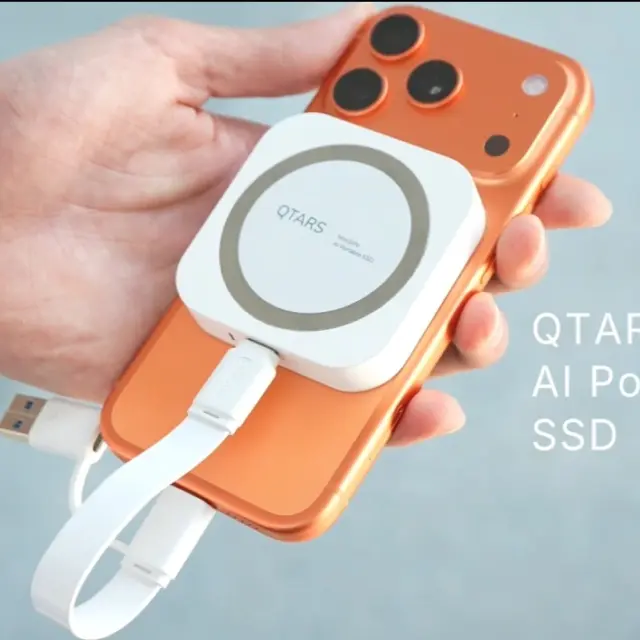 Ready for the new era of AI storage? 🏃🏻Meet QTARS — the next-gen AI portable SSD built for creators who demand speed and edge AI performance. 😎⚡ File summaries, AI assistant, RAG semantic search, AI image generation, and S.M.A.R.T. 2.0 health monitoring.🧲 MagSafe-compatible double-sided magnetic design for a secure connection.🚀 USB4 Gen 3x2, up to 4,000 MB/s for 4K/8K editing and Apple ProRes workflows.👍 Make QTARS your ultimate AI storage companion.#AI #iphone17promax #MagSafe #Creators #Photographers #pcbuild #storage #PortableSSD #ProRes #AIPSSD #Datotek