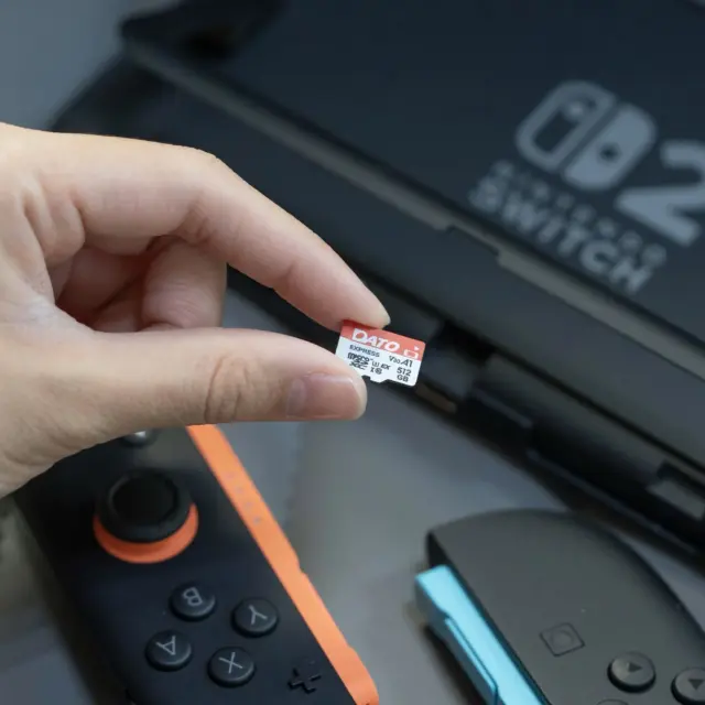 🎮 Nintendo Switch 2のストレージ救世主！ゲームの容量はどんどん増えています。DLC、アップデート、デジタルタイトルがどんどん増えていき…あっという間にストレージがいっぱいになってしまいます。microSD Expressカードは、Nintendo Switch 2に必要なストレージアップグレードになるかもしれません。ゲームライブラリの容量が増え、新しい冒険のためのスペースも増え、ストレージ不足の心配も減ります。💾 Nintendo Switch 2にはどれくらいのストレージ容量が必要だと思いますか？1TB？2TB？それとももっと？👀コメント欄にあなたの答えを書いてください！👇#microsdexpres #nintendoswitch #switch2 #gamingstorage #microsd